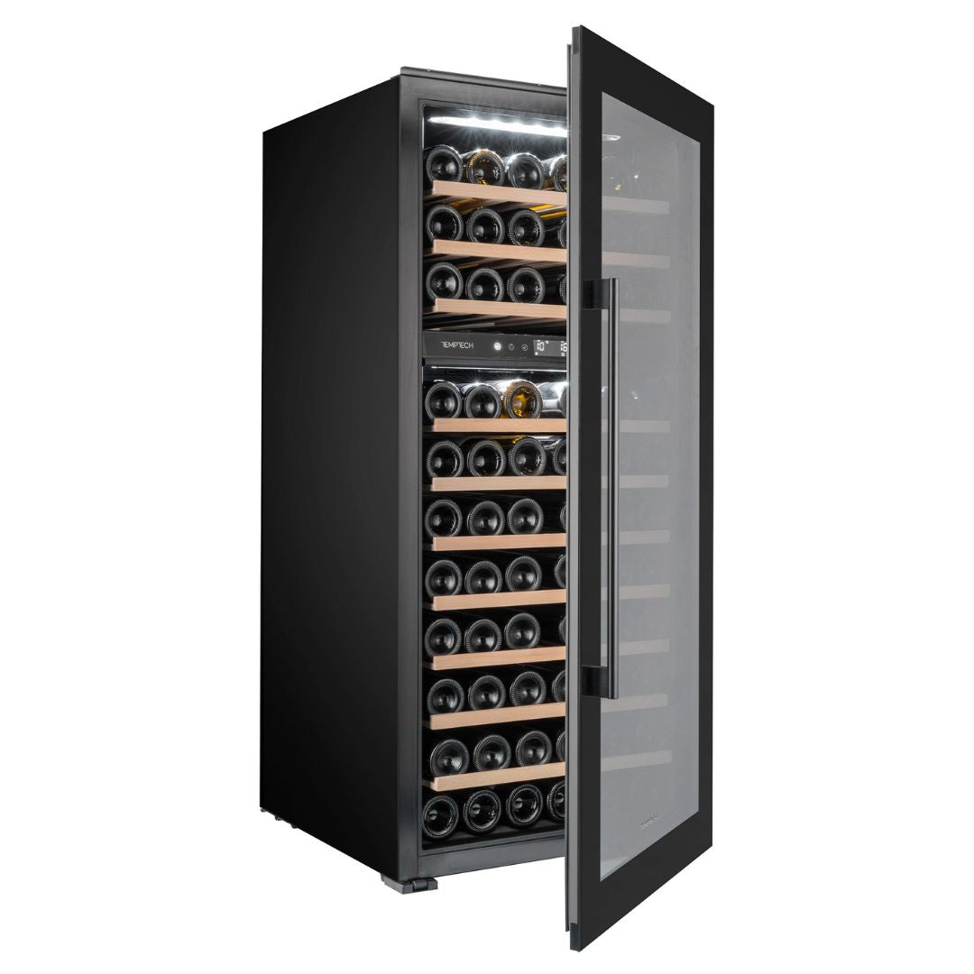 Temptech Oslo OZ124DB-24 inbouw wijnkoelkast, schuin met open deur