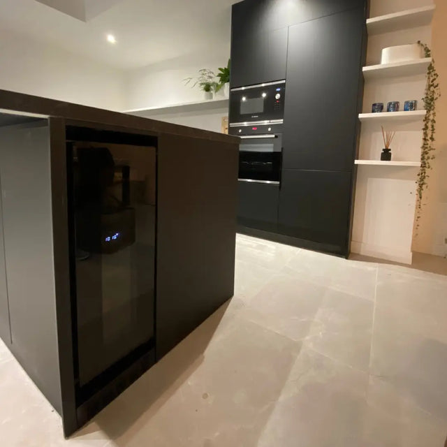 Temptech SOMX30DRB Wijnklimaatkast