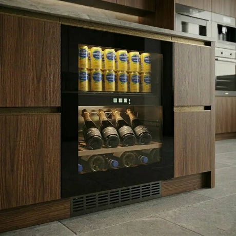 Cella KitchenLine WBV36B-TO onderbouw wijn- en drankkoelkast, in een keuken