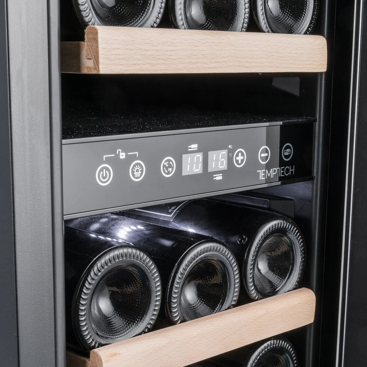 Temptech Oslo OX30DRB-24 onderbouw wijnkoelkast, detail bediening